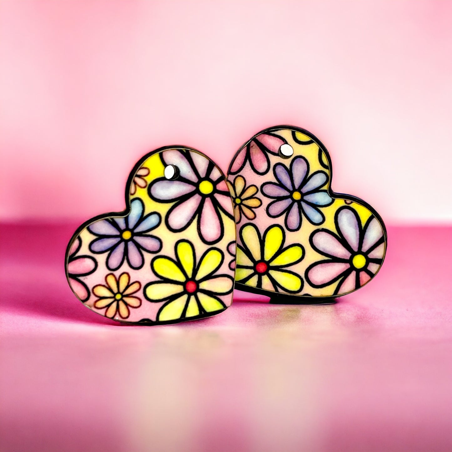 Psychedelic Daisy - Jewelry Components - Charms #113