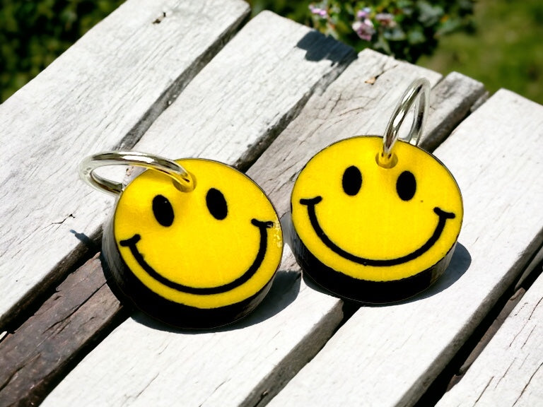 Smiley - Jewelry Components - Charms